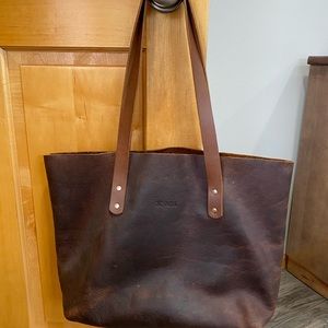 Chic Sparrow Rustic Tote